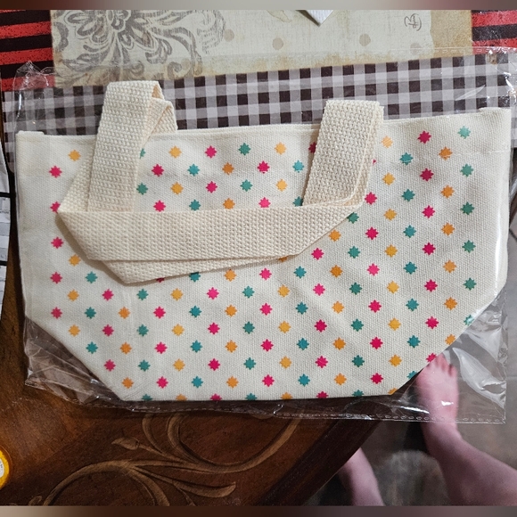 NWT Nintendo Princess Peach Showtime x Kung Fu Tea Mini Tote - Picture 5 of 5